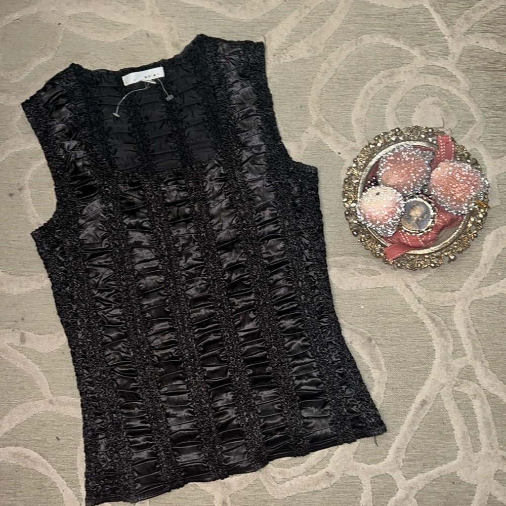 NWOT🌷WDNY🌷Black polyester satin-like textured shell